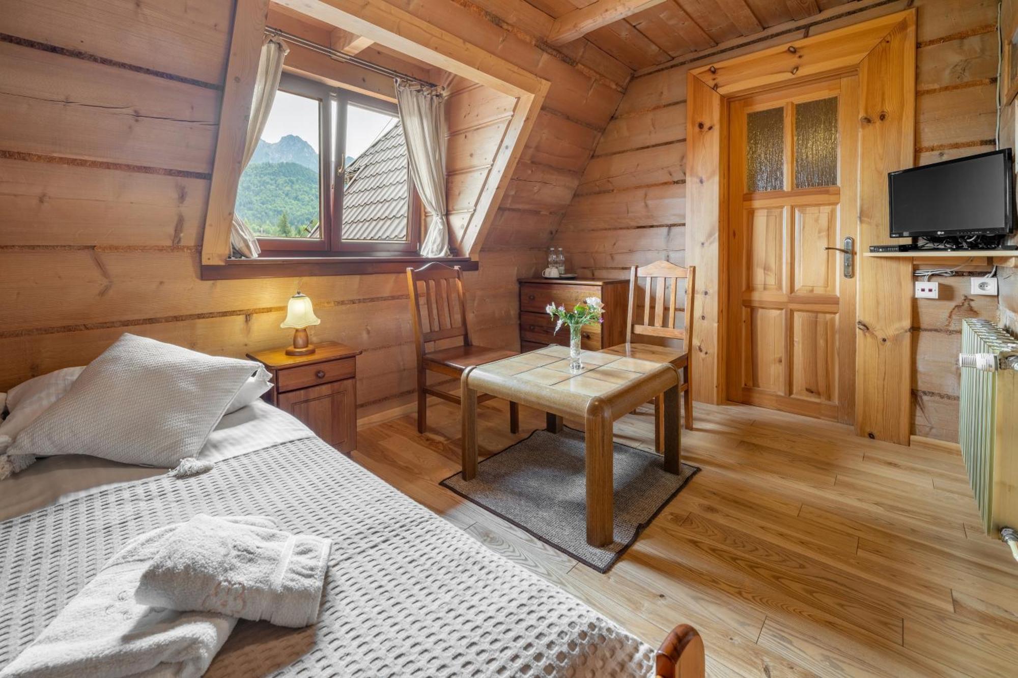 Szalas Pod Szymoszkowa コシチェリスコ 部屋 写真