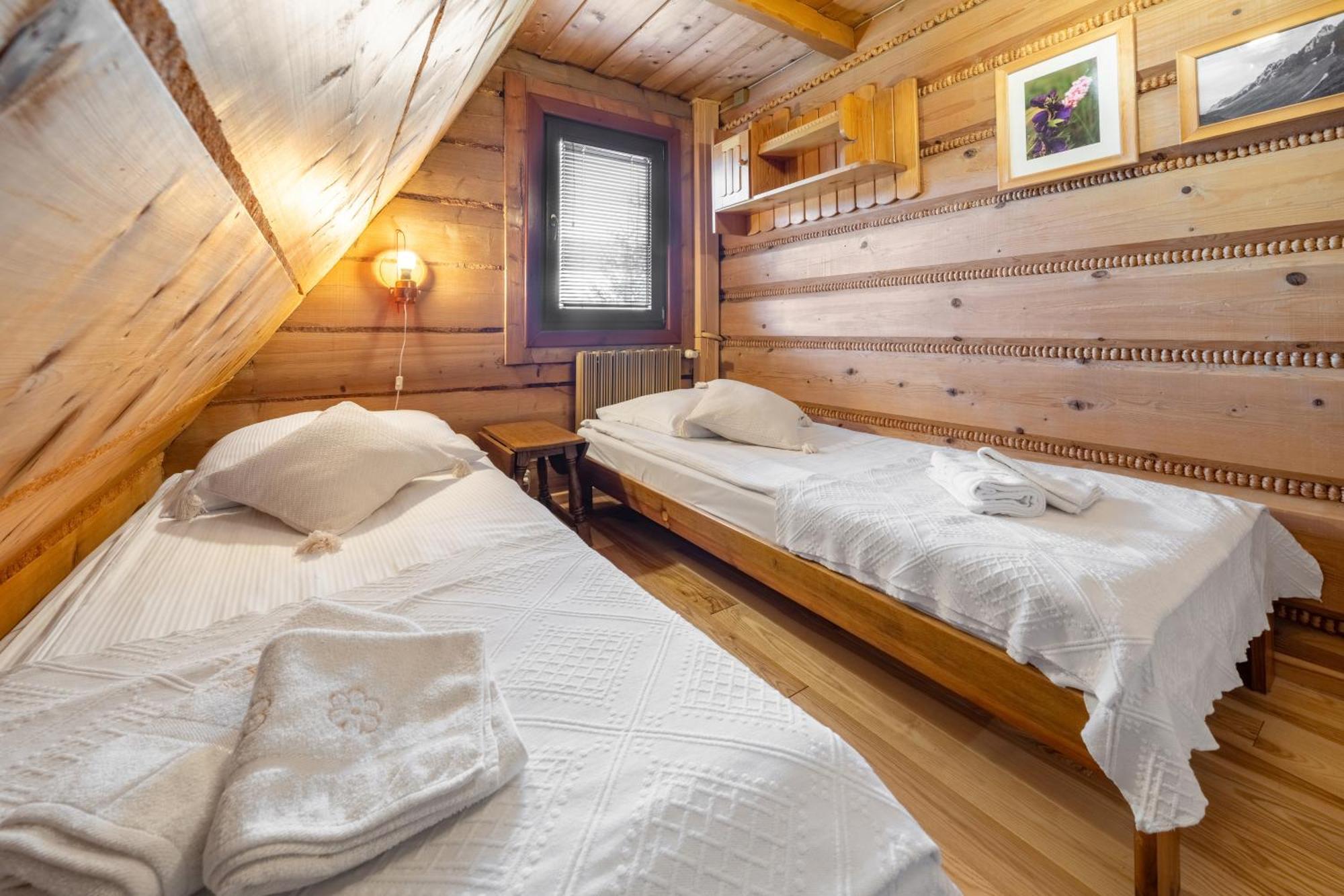 Szalas Pod Szymoszkowa コシチェリスコ 部屋 写真