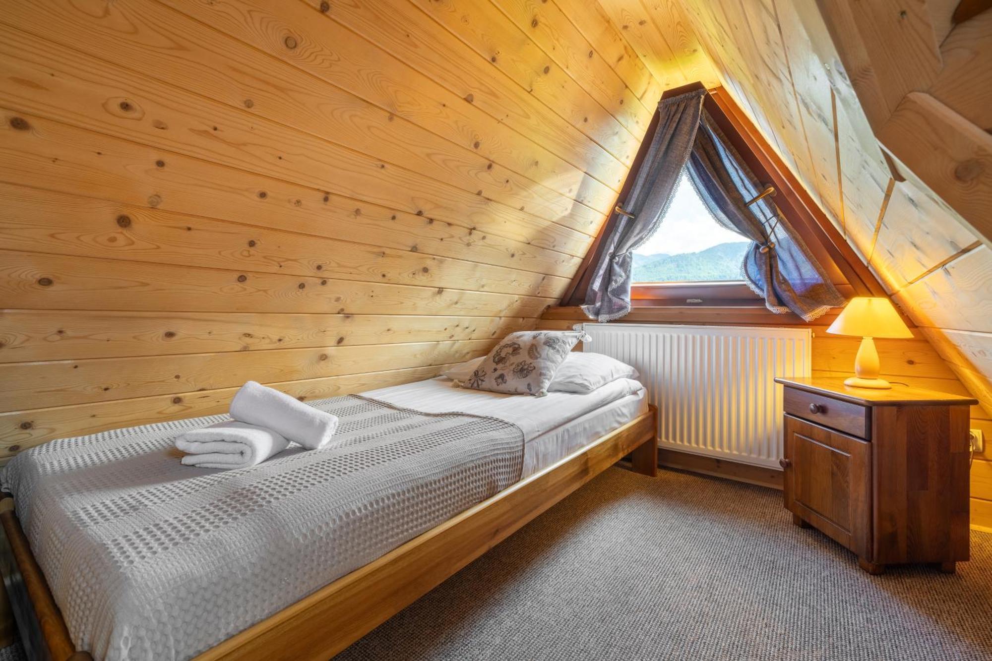 Szalas Pod Szymoszkowa コシチェリスコ 部屋 写真